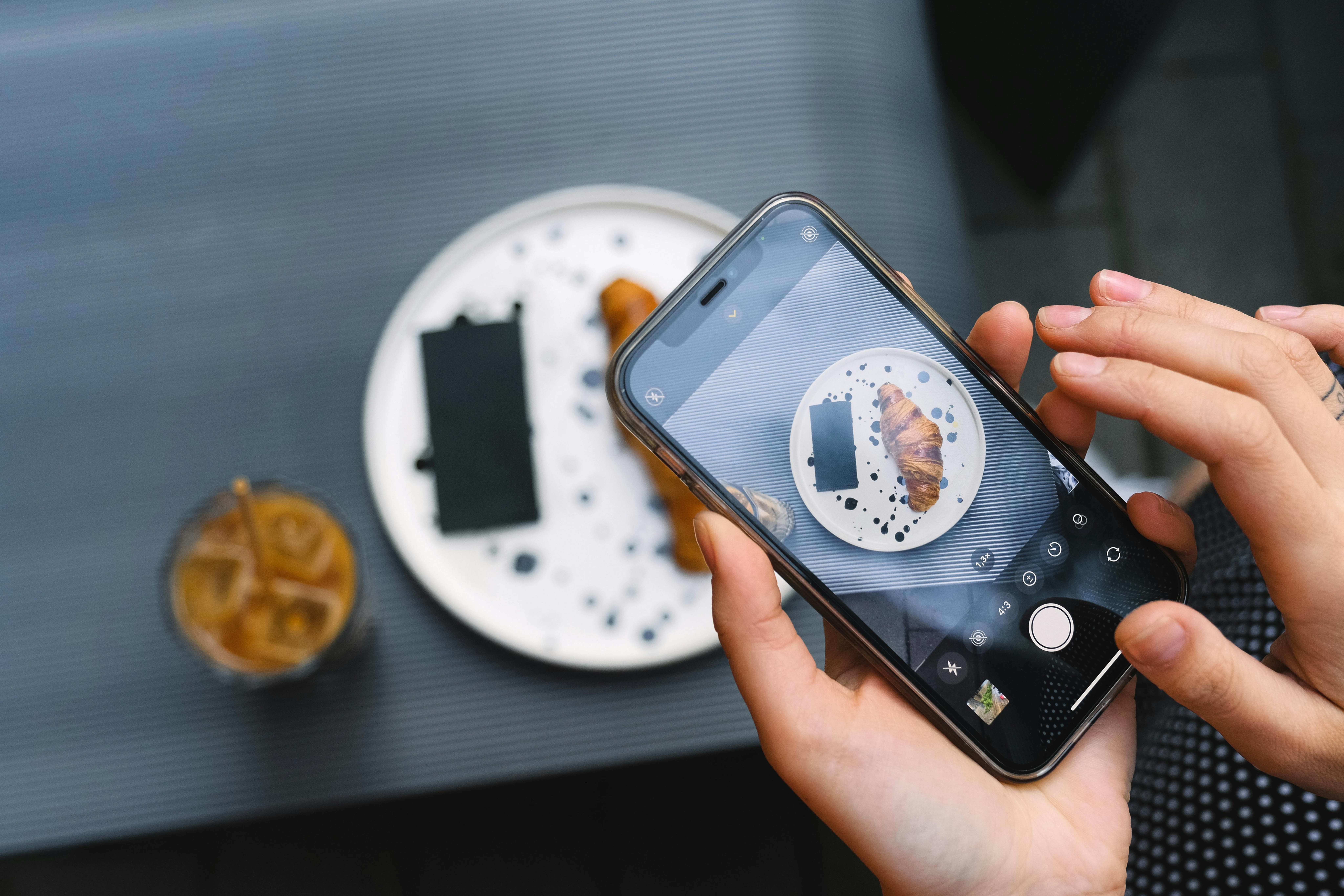 How Much Do Food Influencers Charge Restaurants? (2026 Pricing Guide)